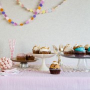 Petunia's Pies & Pastries Cupcakes